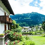 Haus Sonneneck * Fuegen